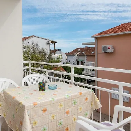 Apartment Darjan