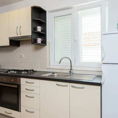 Apartment Darjan *